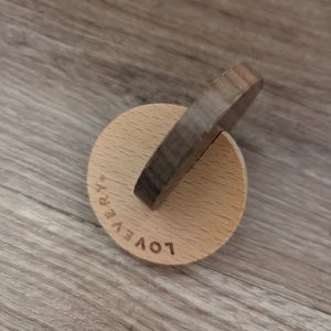 Hand to hand Lovevery discs